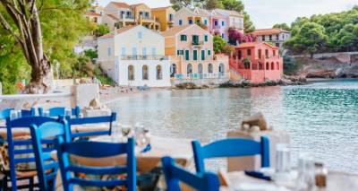 &Mu;&epsilon; 27ά&rho;&iota;&alpha; &kappa;&alpha;&iota; &epsilon;&nu;&tau;&upsilon;&pi;&omega;&sigma;&iota;&alpha;&kappa;ή &mu;&epsilon;&tau;&alpha;&phi;&omicron;&rho;ά &sigma;&kappa;ό&nu;&eta;&sigmaf; &sigma;ή&mu;&epsilon;&rho;&alpha;, &Mu;&epsilon;&gamma;ά&lambda;&eta; &Pi;έ&mu;&pi;&tau;&eta; -&Omicron; &kappa;&alpha;&iota;&rho;ό&sigmaf; &mu;έ&rho;&alpha;-&mu;έ&rho;&alpha; &omega;&sigmaf; &tau;&eta;&nu; &Kappa;&upsilon;&rho;&iota;&alpha;&kappa;ή &tau;&omicron;&upsilon; &Pi;ά&sigma;&chi;&alpha;