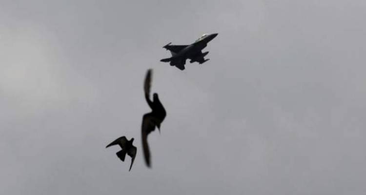 &Nu;&epsilon;&kappa;&rho;ό&sigmaf; &beta;&rho;έ&theta;&eta;&kappa;&epsilon; &alpha;&xi;&iota;&omega;&mu;&alpha;&tau;&iota;&kappa;ό&sigmaf; &tau;&eta;&sigmaf; &Pi;&omicron;&lambda;&epsilon;&mu;&iota;&kappa;ή&sigmaf; &Alpha;&epsilon;&rho;&omicron;&pi;&omicron;&rho;ί&alpha;&sigmaf;