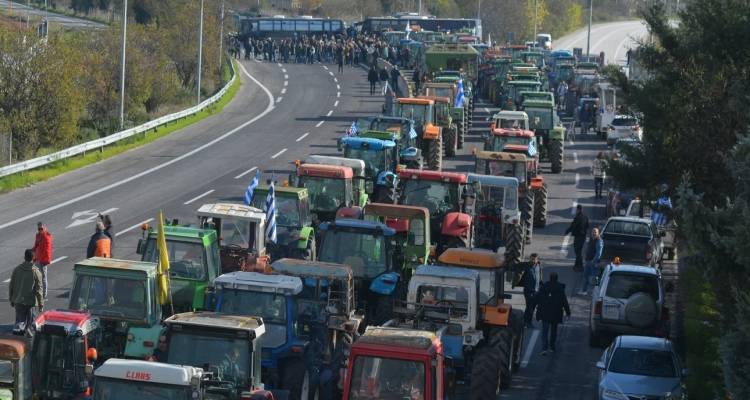 &Alpha;&gamma;&rho;&omicron;&tau;&iota;&kappa;ά &mu;&pi;&lambda;ό&kappa;&alpha;: &Sigma;&kappa;&lambda;&eta;&rho;&alpha;ί&nu;&epsilon;&iota; &tau;&eta; &sigma;&tau;ά&sigma;&eta; &tau;&eta;&sigmaf; &eta; &kappa;&upsilon;&beta;έ&rho;&nu;&eta;&sigma;&eta; | &Delta;&iota;&kappa;&omicron;&gamma;&rho;&alpha;&phi;ί&epsilon;&sigmaf; &gamma;&iota;&alpha; ό&sigma;&omicron;&upsilon;&sigmaf; &pi;&alpha;&rho;&alpha;&kappa;&omega;&lambda;ύ&omicron;&upsilon;&nu; &tau;&iota;&sigmaf; &sigma;&upsilon;&gamma;&kappa;&omicron;&iota;&nu;&omega;&nu;ί&epsilon;&sigmaf;