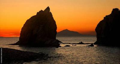 &Lambda;ή&mu;&nu;&omicron;&sigmaf;: &Alpha;&nu;&epsilon;&xi;ά&nu;&tau;&lambda;&eta;&tau;&eta; έ&mu;&pi;&nu;&epsilon;&upsilon;&sigma;&eta;