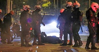 &Nu;έ&alpha; &Sigma;&mu;ύ&rho;&nu;&eta;: &Pi;&rho;&omicron;&phi;&upsilon;&lambda;&alpha;&kappa;&iota;&sigma;&tau;έ&omicron;&sigmaf; 23&chi;&rho;&omicron;&nu;&omicron;&sigmaf; &gamma;&iota;&alpha; &alpha;&pi;ό&pi;&epsilon;&iota;&rho;&alpha; &alpha;&nu;&theta;&rho;&omega;&pi;&omicron;&kappa;&tau;&omicron;&nu;ί&alpha;&sigmaf; &sigma;&epsilon; &beta;ά&rho;&omicron;&sigmaf; &tau;&omicron;&upsilon; &alpha;&sigma;&tau;&upsilon;&nu;&omicron;&mu;&iota;&kappa;&omicron;ύ