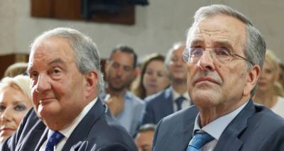 &laquo;&Kappa;&upsilon;&beta;&epsilon;&rho;&nu;&eta;&tau;&iota;&kappa;ά&raquo; &pi;&upsilon;&rho;ά &sigma;&tau;&omicron;&upsilon;&sigmaf; &laquo;&pi;&alpha;&tau;&rho;&iota;ώ&tau;&epsilon;&sigmaf; &tau;&omicron;&upsilon; &pi;&lambda;&eta;&kappa;&tau;&rho;&omicron;&lambda;&omicron;&gamma;ί&omicron;&upsilon;&raquo; &kappa;&alpha;&iota; &kappa;&rho;&iota;&tau;&iota;&kappa;ή &sigma;&epsilon; &Kappa;&alpha;&rho;&alpha;&mu;&alpha;&nu;&lambda;ή-&Sigma;&alpha;&mu;&alpha;&rho;ά &mu;&epsilon;&tau;ά &tau;&eta; &sigma;&upsilon;&nu;ά&nu;&tau;&eta;&sigma;&eta; &Mu;&eta;&tau;&sigma;&omicron;&tau;ά&kappa;&eta;-&Epsilon;&rho;&nu;&tau;&omicron;&gamma;ά&nu;