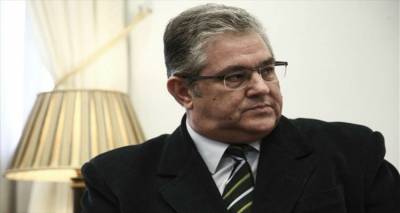 &Sigma;&tau;&eta; &Lambda;έ&sigma;&beta;&omicron; &tau;&eta;&nu; &Tau;&epsilon;&tau;ά&rho;&tau;&eta; &omicron; &Delta;. &Kappa;&omicron;&upsilon;&tau;&sigma;&omicron;ύ&mu;&pi;&alpha;&sigmaf;