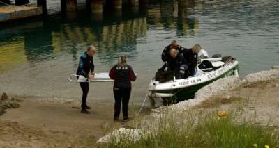 &Kappa;ό&rho;&eta; &gamma;&nu;&omega;&sigma;&tau;&omicron;ύ &gamma;&iota;&alpha;&tau;&rho;&omicron;ύ &alpha;&pi;ό &tau;&eta; &Phi;&iota;&lambda;&omicron;&theta;έ&eta; &eta; 17&chi;&rho;&omicron;&nu;&eta; &pi;&omicron;&upsilon; &beta;&rho;έ&theta;&eta;&kappa;&epsilon; &nu;&epsilon;&kappa;&rho;ή &sigma;&tau;&eta; &Delta;&iota;ώ&rho;&upsilon;&gamma;&alpha; &tau;&eta;&sigmaf; &Kappa;&omicron;&rho;ί&nu;&theta;&omicron;&upsilon;
