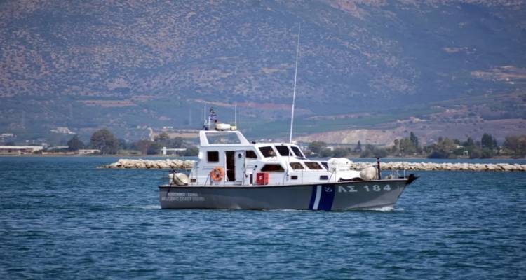 Λήμνος: Απεγκλωβίστηκαν τρία άτομα από την παραλία Μορασίτης