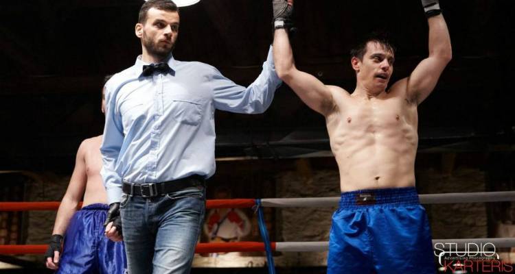 &Phi;&omega;&tau;&omicron;&gamma;&rho;&alpha;&phi;ί&alpha;: fightsports.gr