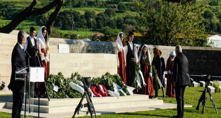 &Epsilon;&kappa;&delta;&eta;&lambda;ώ&sigma;&epsilon;&iota;&sigmaf; &tau;&iota;&mu;ή&sigmaf; &kappa;&alpha;&iota; &mu;&nu;ή&mu;&eta;&sigmaf; &sigma;&tau;&eta; &Lambda;ή&mu;&nu;&omicron; &gamma;&iota;&alpha; &tau;&alpha; 102 &chi;&rho;ό&nu;&iota;&alpha; &alpha;&pi;ό &tau;&eta; &Mu;ά&chi;&eta; &tau;&eta;&sigmaf; &Kappa;&alpha;&lambda;&lambda;ί&pi;&omicron;&lambda;&eta;&sigmaf;