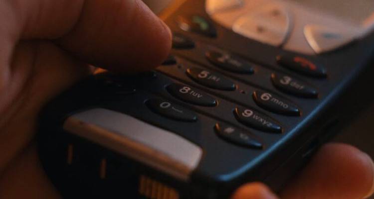 30 &chi;&rho;ό&nu;&iota;&alpha; &alpha;&pi;ό &tau;&omicron; &pi;&rho;ώ&tau;&omicron; SMS: &Tau;&iota; έ&gamma;&rho;&alpha;&phi;&epsilon; &kappa;&alpha;&iota; &gamma;&iota;&alpha;&tau;ί έ&mu;&epsilon;&iota;&nu;&epsilon; &sigma;&tau;&omicron; &laquo;&delta;&iota;&alpha;&beta;ά&sigma;&tau;&eta;&kappa;&epsilon;&raquo;
