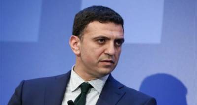 &Kappa;&iota;&kappa;ί&lambda;&iota;&alpha;&sigmaf;: &Omicron; &kappa;. &Tau;&sigma;ί&pi;&rho;&alpha;&sigmaf; &phi;ό&rho;&epsilon;&sigma;&epsilon; &tau;&eta;&nu; &pi;&iota;&omicron; &alpha;&kappa;&rho;&iota;&beta;ή &gamma;&rho;&alpha;&beta;ά&tau;&alpha; ό&lambda;&omega;&nu; &tau;&omega;&nu; &epsilon;&pi;&omicron;&chi;ώ&nu;