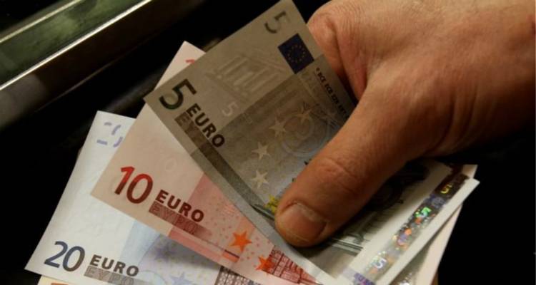 &Gamma;&Sigma;&Epsilon;&Epsilon;: &Pi;ώ&sigmaf; &alpha;&mu;&epsilon;ί&beta;&omicron;&nu;&tau;&alpha;&iota; &omicron;&iota; &alpha;&rho;&gamma;ί&epsilon;&sigmaf; &tau;&omicron;&upsilon; &Pi;ά&sigma;&chi;&alpha; | Έ&omega;&sigmaf; &tau;&eta; &Mu;. &Tau;&epsilon;&tau;ά&rho;&tau;&eta; &tau;&omicron; &delta;ώ&rho;&omicron;