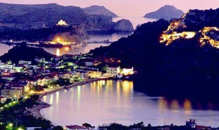 &Delta;&upsilon;&nu;&alpha;&mu;&iota;&kappa;ά &mu;&pi;&alpha;ί&nu;&epsilon;&iota; &sigma;&tau;&omicron;&nu; &theta;&epsilon;&mu;&alpha;&tau;&iota;&kappa;ό &tau;&omicron;&upsilon;&rho;&iota;&sigma;&mu;ό &eta; &Lambda;ή&mu;&nu;&omicron;&sigmaf;