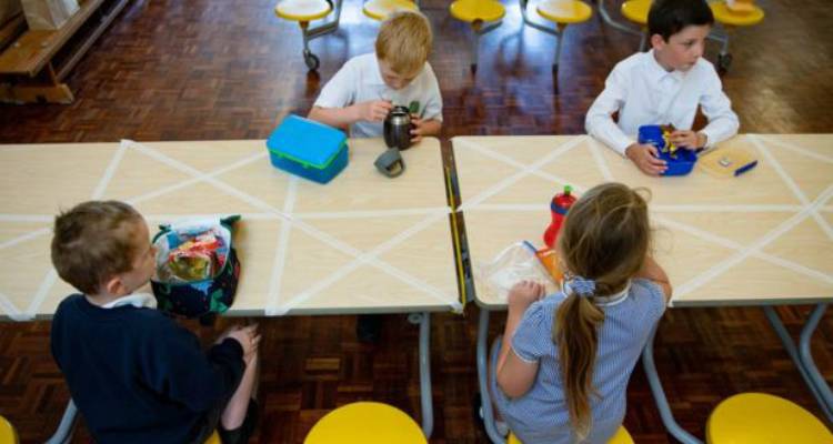 Κορονοϊός – Βρετανία: Είναι αμφίβολο εάν τα δημοτικά σχολεία θα επαναλειτουργήσουν στις αρχές Ιουνίου