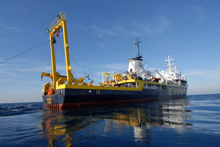 &Sigma;&pi;ά&nu;&iota;&epsilon;&sigmaf; &gamma;&alpha;ί&epsilon;&sigmaf; &sigma;&tau;&iota;&sigmaf; &epsilon;&lambda;&lambda;&eta;&nu;&iota;&kappa;έ&sigmaf; &theta;ά&lambda;&alpha;&sigma;&sigma;&epsilon;&sigmaf;