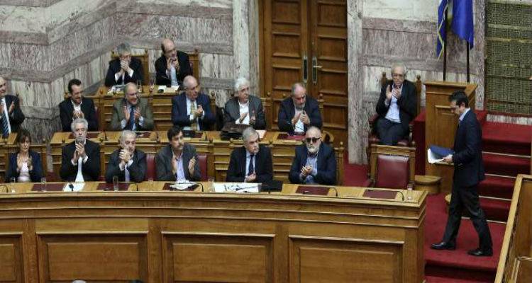 &Mu;&epsilon;&tau;ά &tau;&eta;&nu;... ή&tau;&tau;&alpha; &gamma;&iota;&alpha; &alpha;&pi;&lambda;ή &alpha;&nu;&alpha;&lambda;&omicron;&gamma;&iota;&kappa;ή &eta; &kappa;&upsilon;&beta;έ&rho;&nu;&eta;&sigma;&eta; &rho;ί&chi;&nu;&epsilon;&iota; &tau;&omicron; &beta;ά&rho;&omicron;&sigmaf; &gamma;&iota;&alpha; &tau;&eta; &Sigma;&upsilon;&nu;&tau;&alpha;&gamma;&mu;&alpha;&tau;&iota;&kappa;ή &Alpha;&nu;&alpha;&theta;&epsilon;ώ&rho;&eta;&sigma;&eta;