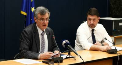 &Kappa;&omicron;&rho;&omega;&nu;&omicron;ϊό&sigmaf;: 50 &nu;&epsilon;&kappa;&rho;&omicron;ί | 81 &nu;έ&alpha; &kappa;&rho;&omicron;ύ&sigma;&mu;&alpha;&tau;&alpha;