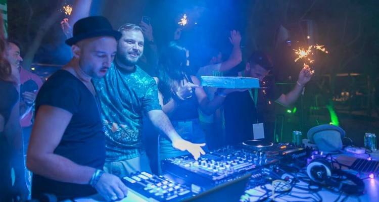 &Lambda;ή&mu;&nu;&omicron;&sigmaf;: &Alpha;&nu;&alpha;&kappa;&omicron;&iota;&nu;ώ&theta;&eta;&kappa;&alpha;&nu; &tau;&alpha; &pi;&rho;ώ&tau;&alpha; &omicron;&nu;ό&mu;&alpha;&tau;&alpha; &tau;&omicron;&upsilon; Reborn Festival 2018