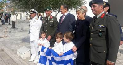 &Omicron; &Chi;&alpha;&rho;ά&lambda;&alpha;&mu;&pi;&omicron;&sigmaf; &Alpha;&theta;&alpha;&nu;&alpha;&sigma;ί&omicron;&upsilon; &sigma;&tau;&alpha; &Epsilon;&lambda;&epsilon;&upsilon;&theta;έ&rho;&iota;&alpha; &tau;&omicron;&upsilon; &Alpha;&gamma;ί&omicron;&upsilon; &Epsilon;&upsilon;&sigma;&tau;&rho;&alpha;&tau;ί&omicron;&upsilon; (photos)