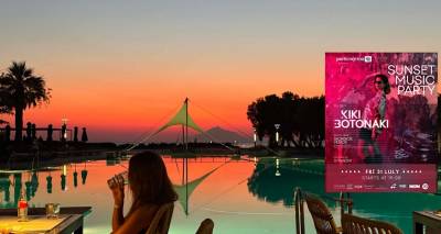 &Pi;&alpha;&rho;&alpha;&sigma;&kappa;&epsilon;&upsilon;ή 31 &Iota;&omicron;&upsilon;&lambda;ί&omicron;&upsilon;: &Eta; Kiki Botonaki &phi;έ&rho;&nu;&epsilon;&iota; &tau;&omicron; &alpha;&pi;ό&lambda;&upsilon;&tau;&omicron; sunset vibe &sigma;&tau;&omicron; Porto Myrina