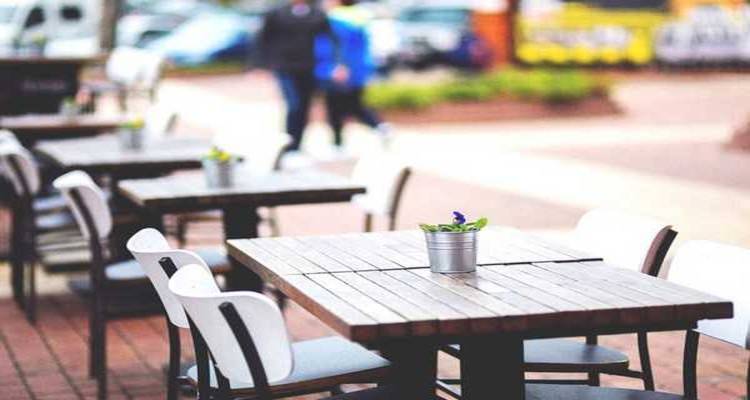 Δήμος Λήμνου: Αυτή είναι η διαδικασία χορήγησης άδειας για τραπεζοκαθίσματα σε κοινόχρηστους χώρους