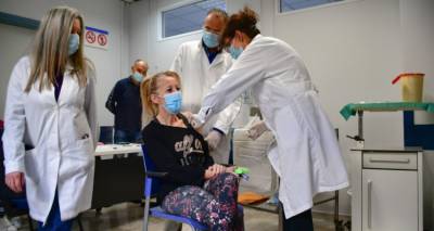 &Kappa;&omicron;&rho;&omega;&nu;&omicron;ϊό&sigmaf;: &Alpha;&nu;&omicron;ί&gamma;&epsilon;&iota; &alpha;ύ&rho;&iota;&omicron; &eta; &pi;&lambda;&alpha;&tau;&phi;ό&rho;&mu;&alpha; &tau;&omega;&nu; &rho;&alpha;&nu;&tau;&epsilon;&beta;&omicron;ύ &epsilon;&mu;&beta;&omicron;&lambda;&iota;&alpha;&sigma;&mu;&omicron;ύ &gamma;&iota;&alpha; &tau;&omicron;&upsilon;&sigmaf; ά&nu;&omega; &tau;&omega;&nu; 85 &epsilon;&tau;ώ&nu; | &Pi;&omicron;&iota;&alpha; &epsilon;ί&nu;&alpha;&iota; &eta; &delta;&iota;&alpha;&delta;&iota;&kappa;&alpha;&sigma;ί&alpha;