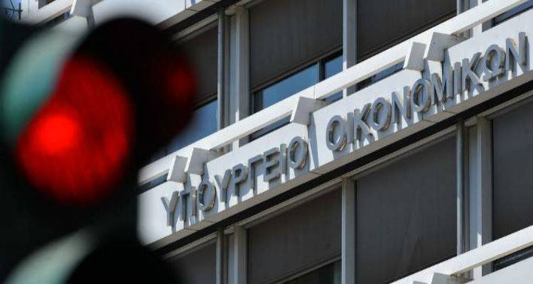&Phi;&omega;&tau;&iota;έ&sigmaf; &sigma;&tau;&eta; &delta;&iota;&alpha;&pi;&rho;&alpha;&gamma;&mu;ά&tau;&epsilon;&upsilon;&sigma;&eta;: &Delta;ύ&omicron; &laquo;&rho;&omicron;&upsilon;&kappa;έ&tau;&epsilon;&sigmaf;&raquo; &sigma;&tau;&eta;&nu; &Alpha;&theta;ή&nu;&alpha; &alpha;&pi;ό &tau;&eta;&nu; &Kappa;&omicron;&mu;&iota;&sigma;&iota;ό&nu;