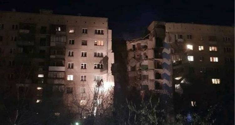 &Rho;&omega;&sigma;ί&alpha;: &Kappa;&alpha;&tau;έ&rho;&rho;&epsilon;&upsilon;&sigma;&epsilon; &delta;&epsilon;&kappa;&alpha;ώ&rho;&omicron;&phi;&eta; &pi;&omicron;&lambda;&upsilon;&kappa;&alpha;&tau;&omicron;&iota;&kappa;ί&alpha; - 3 &nu;&epsilon;&kappa;&rho;&omicron;ί &kappa;&alpha;&iota; 79 &alpha;&gamma;&nu;&omicron;&omicron;ύ&mu;&epsilon;&nu;&omicron;&iota;