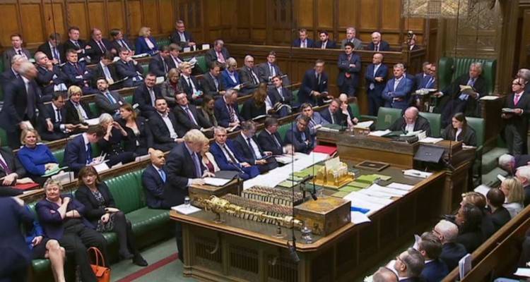 Βρετανία: Mετ&#039; εμποδίων ο δρόμος για τις εκλογές