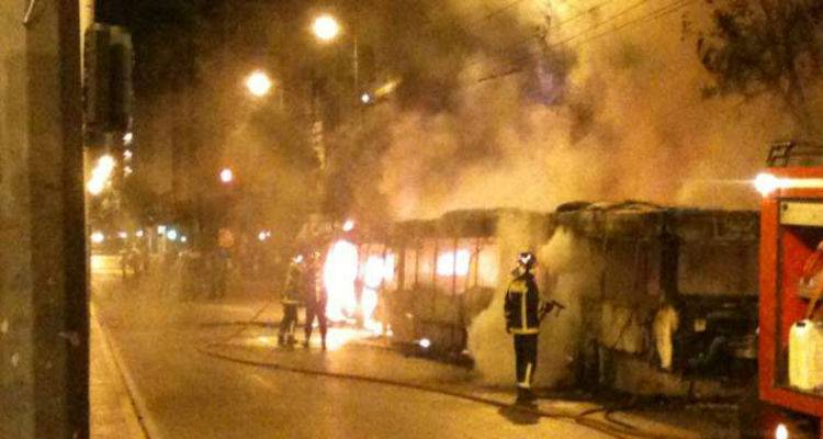 &Epsilon;&pi;&epsilon;&iota;&sigma;ό&delta;&iota;&alpha; &sigma;&tau;&omicron; &Pi;&omicron;&lambda;&upsilon;&tau;&epsilon;&chi;&nu;&epsilon;ί&omicron; -&Alpha;&nu;&tau;&iota;&epsilon;&xi;&omicron;&upsilon;&sigma;&iota;&alpha;&sigma;&tau;έ&sigmaf; &pi;&upsilon;&rho;&pi;ό&lambda;&eta;&sigma;&alpha;&nu; &lambda;&epsilon;&omega;&phi;&omicron;&rho;&epsilon;ί&omicron; &amp; &tau;&rho;ό&lambda;&epsilon;ϊ  (photos)