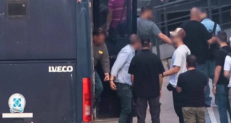 &Kappa;ύ&kappa;&lambda;&omega;&mu;&alpha; &Omicron;&Pi;&Epsilon;&Kappa;&Epsilon;&Pi;&Epsilon; &sigma;&tau;&eta; &Beta;ό&rho;&epsilon;&iota;&alpha; &Epsilon;&lambda;&lambda;ά&delta;&alpha;: &Pi;ώ&sigmaf; &lambda;&epsilon;&iota;&tau;&omicron;&upsilon;&rho;&gamma;&omicron;ύ&sigma;&epsilon;, &omicron;&iota; &kappa;&alpha;&tau;&eta;&gamma;&omicron;&rho;ί&epsilon;&sigmaf; &pi;&omicron;&upsilon; &alpha;&nu;&tau;&iota;&mu;&epsilon;&tau;&omega;&pi;ί&zeta;&omicron;&upsilon;&nu; &omicron;&iota; &sigma;&upsilon;&lambda;&lambda;&eta;&phi;&theta;έ&nu;&tau;&epsilon;&sigmaf;
