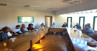 &Phi;&omega;&tau;&omicron;&rho;&epsilon;&pi;&omicron;&rho;&tau;&alpha;&zeta; &alpha;&pi;ό &tau;&eta;&nu; &pi;&rho;ώ&tau;&eta; &sigma;&upsilon;&nu;ά&nu;&tau;&eta;&sigma;&eta; &tau;&omega;&nu; &Pi;&rho;&omicron;έ&delta;&rho;&omega;&nu; &tau;&omega;&nu; &chi;&omega;&rho;&iota;ώ&nu; &tau;&eta;&sigmaf; &Lambda;ή&mu;&nu;&omicron;&upsilon;