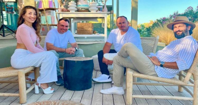 Συναυλία με τους 3 Laloun στην παραλία Ν. Μαδύτου