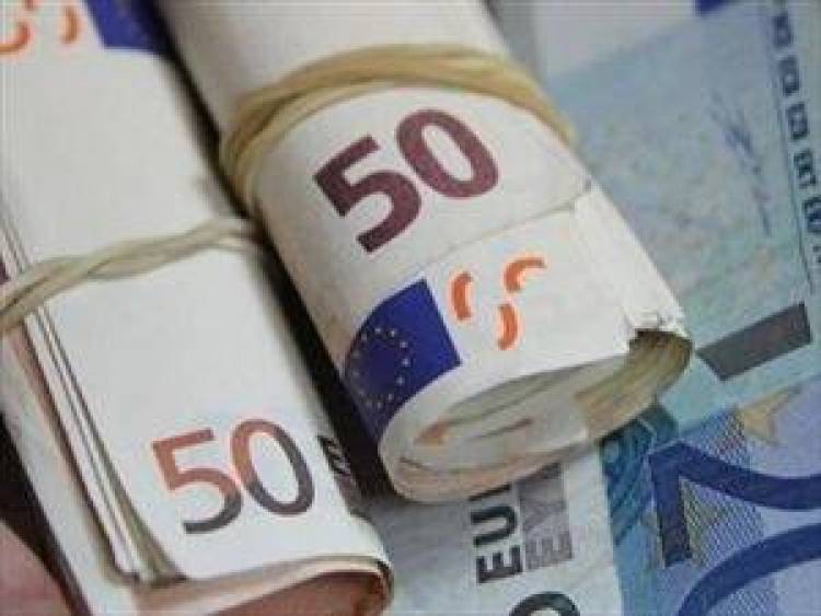 &Pi;&omicron;&iota;&omicron;&iota; &pi;&alpha;ί&rho;&nu;&omicron;&upsilon;&nu; &tau;&alpha; 500 &epsilon;&upsilon;&rho;ώ &tau;&omicron;&upsilon; &kappa;&omicron;&iota;&nu;&omega;&nu;&iota;&kappa;&omicron;ύ &mu;&epsilon;&rho;ί&sigma;&mu;&alpha;&tau;&omicron;&sigmaf;