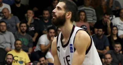 &Mu;&omicron;ύ&rho;&tau;&omicron;&sigmaf;: &laquo;&Pi;&rho;έ&pi;&epsilon;&iota; &nu;&alpha; &alpha;&pi;&omicron;&delta;&epsilon;ί&xi;&omicron;&upsilon;&mu;&epsilon; &sigma;&tau;&eta;&nu; &pi;&rho;ά&xi;&eta; ό&tau;&iota; &mu;ά&theta;&alpha;&mu;&epsilon; &alpha;&pi;ό &tau;&alpha; &lambda;ά&theta;&eta; &mu;&alpha;&sigmaf;&raquo;