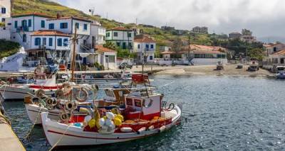 Ά&gamma;&iota;&omicron;&sigmaf; &Epsilon;&upsilon;&sigma;&tau;&rho;ά&tau;&iota;&omicron;&sigmaf;: Ό,&tau;&iota; &pi;&rho;έ&pi;&epsilon;&iota; &gamma;&iota;&alpha; &xi;έ&gamma;&nu;&omicron;&iota;&alpha;&sigma;&tau;&epsilon;&sigmaf; &delta;&iota;&alpha;&kappa;&omicron;&pi;έ&sigmaf; &mu;&alpha;&kappa;&rho;&iota;ά &alpha;&pi;ό &tau;&eta;&nu; &pi;&omicron;&lambda;&upsilon;&kappa;&omicron;&sigma;&mu;ί&alpha;.