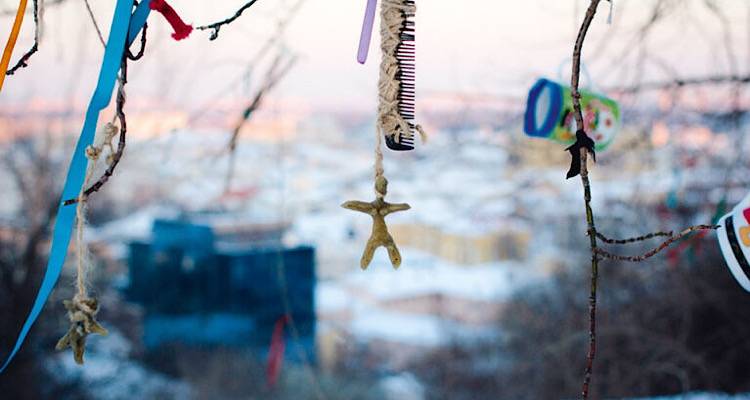 Έ&rho;&epsilon;&upsilon;&nu;&alpha;: 4 &sigma;&tau;&omicron;&upsilon;&sigmaf; 10 &sigma;&tau;&eta;&nu; &Epsilon;&lambda;&lambda;ά&delta;&alpha; &pi;&iota;&sigma;&tau;&epsilon;ύ&omicron;&upsilon;&nu; &sigma;&tau;&alpha; &mu;ά&gamma;&iota;&alpha; &kappa;&alpha;&iota; &sigma;&tau;&omicron; &laquo;&mu;ά&tau;&iota;&raquo;