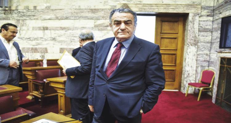 Στο μάτι του κυκλώνα o Αθανασίου