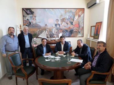 &Sigma;&upsilon;&nu;ά&nu;&tau;&eta;&sigma;&eta; &Zeta;&omega;ί&delta;&eta; &mu;&epsilon; &tau;&omicron; &Delta;ή&mu;&alpha;&rho;&chi;&omicron; &Lambda;ή&mu;&nu;&omicron;&upsilon;