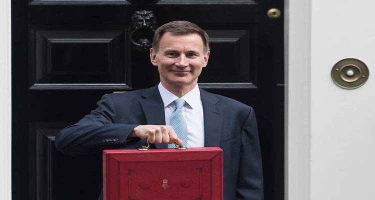 &Beta;&rho;&epsilon;&tau;&alpha;&nu;ί&alpha;: &Pi;&rho;&omicron;ϋ&pi;&omicron;&lambda;&omicron;&gamma;&iota;&sigma;&mu;ό&sigmaf; &mu;&epsilon; &sigma;&tau;ό&chi;&omicron; &tau;&eta;&nu; &epsilon;&pi;&iota;&kappa;&rho;ά&tau;&eta;&sigma;&eta; &tau;&omega;&nu; &Tau;ό&rho;&iota;&sigmaf; &sigma;&tau;&iota;&sigmaf; &epsilon;&pi;ό&mu;&epsilon;&nu;&epsilon;&sigmaf; &epsilon;&kappa;&lambda;&omicron;&gamma;έ&sigmaf;