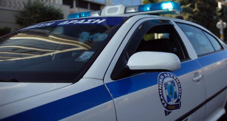 &Lambda;ή&mu;&nu;&omicron;&sigmaf;: &Alpha;&upsilon;&tau;ό&phi;&omega;&rho;&omicron; &sigma;&epsilon; ά&nu;&delta;&rho;&alpha; &mu;&epsilon;&tau;ά &alpha;&pi;ό &kappa;&alpha;&tau;&alpha;&gamma;&gamma;&epsilon;&lambda;ί&alpha; &tau;&eta;&sigmaf; &pi;&rho;ώ&eta;&nu; &sigma;&upsilon;&zeta;ύ&gamma;&omicron;&upsilon; &tau;&omicron;&upsilon;