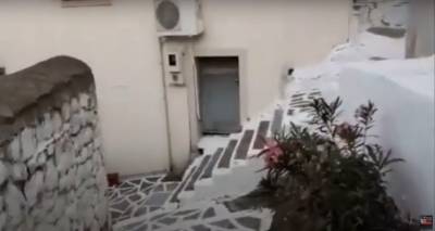 &Mu;ύ&rho;&iota;&nu;&alpha;: Ά&lambda;&lambda;&eta; &mu;&iota;&alpha; &kappa;&rho;&upsilon;&mu;&mu;έ&nu;&eta; ό&mu;&omicron;&rho;&phi;&eta; &gamma;&epsilon;&iota;&tau;&omicron;&nu;&iota;ά (video)