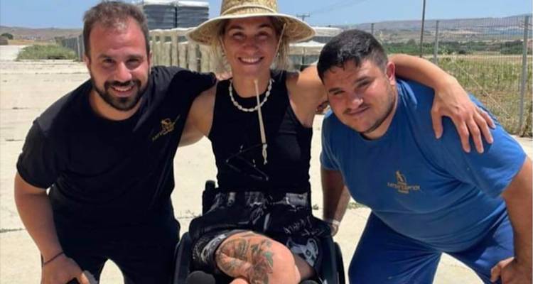 &Sigma;&tau;&eta; &Lambda;ή&mu;&nu;&omicron; &gamma;&iota;&alpha; &delta;&iota;&alpha;&kappa;&omicron;&pi;έ&sigmaf; &eta; &pi;&rho;&omega;&tau;&alpha;&gamma;&omega;&nu;ί&sigma;&tau;&rho;&iota;&alpha; &tau;&eta;&sigmaf; &sigma;&epsilon;&iota;&rho;ά&sigmaf; &tau;&omicron;&upsilon; &Alpha;&Nu;&Tau;1 &laquo;&Sigma;&tau;&alpha; 4&raquo; &Gamma;&epsilon;&omega;&rho;&gamma;ί&alpha; &Kappa;&alpha;&lambda;&tau;&sigma;ή