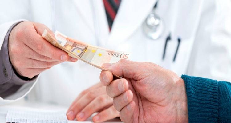 &Sigma;&upsilon;&nu;&epsilon;&lambda;ή&phi;&theta;&eta;&sigma;&alpha;&nu; 2 &gamma;&upsilon;&nu;&alpha;&iota;&kappa;&omicron;&lambda;ό&gamma;&omicron;&iota; &gamma;&iota;&alpha; &phi;&alpha;&kappa;&epsilon;&lambda;ά&kappa;&iota;