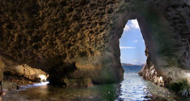 &laquo;&Eta; &sigma;&pi;&eta;&lambda;&iota;ά &tau;&omicron;&upsilon; &Phi;&iota;&lambda;&omicron;&kappa;&tau;ή&tau;&eta;&raquo; &tau;&eta;&sigmaf; &Zeta;&alpha;&phi;&epsilon;&iota;&rho;ί&alpha;&sigmaf; &Kappa;&omicron;&nu;&tau;&zeta;&alpha;&mu;ά&nu;&omicron;&gamma;&lambda;&omicron;&upsilon; &alpha;&pi;ό&psi;&epsilon; &sigma;&tau;&omicron; &Gamma;&upsilon;&mu;&nu;ά&sigma;&iota;&omicron; &Mu;ύ&rho;&iota;&nu;&alpha;&sigmaf; (mp3)