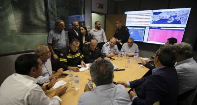 &Eta; &kappa;&upsilon;&beta;έ&rho;&nu;&eta;&sigma;&eta; &alpha;&nu;&alpha;&lambda;&alpha;&mu;&beta;ά&nu;&epsilon;&iota; &tau;&eta;&nu; &pi;&omicron;&lambda;&iota;&tau;&iota;&kappa;ή &epsilon;&upsilon;&theta;ύ&nu;&eta; &sigma;&epsilon;... ά&tau;&omicron;&kappa;&epsilon;&sigmaf; &delta;ό&sigma;&epsilon;&iota;&sigmaf; &mu;έ&chi;&rho;&iota; &tau;&omicron;&nu; &alpha;&nu;&alpha;&sigma;&chi;&eta;&mu;&alpha;&tau;&iota;&sigma;&mu;ό