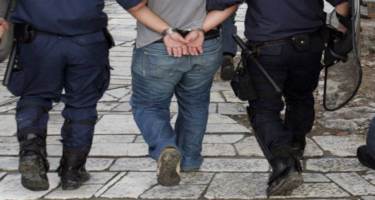 &Alpha;&upsilon;&tau;ό&phi;&omega;&rho;&omicron; &gamma;&iota;&alpha; &tau;&omicron; &Lambda;&eta;&mu;&nu;&iota;ό &pi;&omicron;&upsilon; &chi;&tau;ύ&pi;&eta;&sigma;&epsilon; &tau;&eta; &mu;&eta;&tau;έ&rho;&alpha; &tau;&omicron;&upsilon;