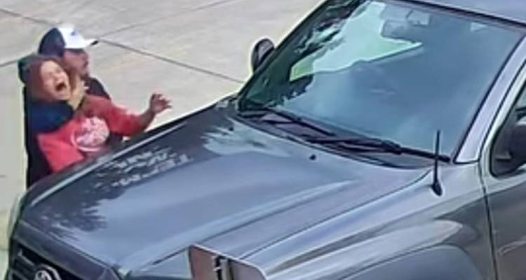 &Phi;&lambda;ό&rho;&iota;&nu;&tau;&alpha;: Ά&sigma;&tau;&epsilon;&gamma;&omicron;&sigmaf; &epsilon;&pi;&iota;&tau;έ&theta;&eta;&kappa;&epsilon; &sigma;&epsilon; &upsilon;&pi;ά&lambda;&lambda;&eta;&lambda;&omicron; &kappa;&alpha;&tau;&alpha;&sigma;&tau;ή&mu;&alpha;&tau;&omicron;&sigmaf; &mu;&epsilon; &tau;&sigma;&iota;&gamma;ά&rho;&alpha; &gamma;&iota;&alpha; &nu;&alpha; &tau;&eta;&nu; &alpha;&pi;&alpha;&gamma;ά&gamma;&epsilon;&iota; - &Delta;&epsilon;ί&tau;&epsilon; &tau;&omicron; &beta;ί&nu;&tau;&epsilon;&omicron;
