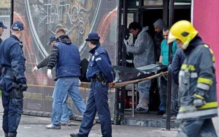 &Sigma;&epsilon;&rho;&beta;ί&alpha;: 60&chi;&rho;&omicron;&nu;&omicron;&sigmaf; &sigma;&kappa;ό&tau;&omega;&sigma;&epsilon; &tau;&omicron; &gamma;&iota;&omicron; &tau;&omicron;&upsilon; &kappa;&alpha;&iota; 12 &sigma;&upsilon;&gamma;&chi;&omega;&rho;&iota;&alpha;&nu;&omicron;ύ&sigmaf; &tau;&omicron;&upsilon;