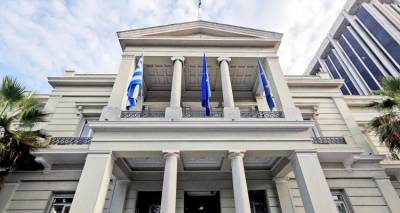&Delta;&iota;&pi;&lambda;&omega;&mu;&alpha;&tau;&iota;&kappa;έ&sigmaf; &pi;&eta;&gamma;έ&sigmaf; &gamma;&iota;&alpha; &tau;&iota;&sigmaf; &epsilon;&kappa;&lambda;&omicron;&gamma;έ&sigmaf; &sigma;&tau;&eta; &Chi;&epsilon;&iota;&mu;ά&rho;&rho;&alpha;: &Sigma;&omicron;&beta;&alpha;&rho;έ&sigmaf; &alpha;&mu;&phi;&iota;&beta;&omicron;&lambda;ί&epsilon;&sigmaf; &gamma;&iota;&alpha; &tau;&omicron; &alpha;&delta;&iota;ά&beta;&lambda;&eta;&tau;&omicron; &tau;&eta;&sigmaf; &delta;&iota;&alpha;&delta;&iota;&kappa;&alpha;&sigma;ί&alpha;&sigmaf;