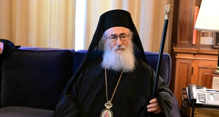 &Mu;&omicron;&nu;ή &Sigma;&iota;&nu;ά: &laquo;&Kappa;&iota;&nu;&delta;&upsilon;&nu;&epsilon;ύ&epsilon;&iota; &eta; &zeta;&omega;ή &mu;&omicron;&upsilon;, &epsilon;&lambda;ά&tau;&epsilon; &sigma;&tau;&omicron; &pi;&lambda;&epsilon;&upsilon;&rho;ό &mu;&omicron;&upsilon;&raquo; &kappa;&alpha;&lambda;&epsilon;ί &tau;&iota;&sigmaf; &kappa;&upsilon;&beta;&epsilon;&rho;&nu;ή&sigma;&epsilon;&iota;&sigmaf; &Epsilon;&lambda;&lambda;ά&delta;&alpha;&sigmaf; &kappa;&alpha;&iota; &Alpha;&iota;&gamma;ύ&pi;&tau;&omicron;&upsilon; &omicron; &Alpha;&rho;&chi;&iota;&epsilon;&pi;ί&sigma;&kappa;&omicron;&pi;&omicron;&sigmaf; &Delta;&alpha;&mu;&iota;&alpha;&nu;ό&sigmaf;