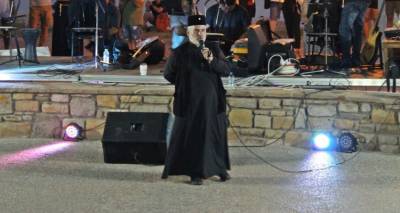 &Nu;έ&omicron; &Delta;&iota;&omicron;&iota;&kappa;&eta;&tau;&iota;&kappa;ό &Sigma;&upsilon;&mu;&beta;&omicron;ύ&lambda;&iota;&omicron; &sigma;&tau;&omicron;&nu; &Pi;&omicron;&lambda;&iota;&tau;&iota;&sigma;&tau;&iota;&kappa;ό &Sigma;ύ&lambda;&lambda;&omicron;&gamma;&omicron; &Mu;&omicron;ύ&delta;&rho;&omicron;&upsilon; "&Pi;&alpha;ύ&lambda;&omicron;&sigmaf; &Kappa;&omicron;&upsilon;&nu;&tau;&omicron;&upsilon;&rho;&iota;ώ&tau;&eta;&sigmaf;"